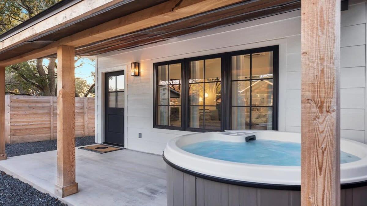 Alley Kat Guesthouse With Private Hot Tub Fredericksburg Exteriér fotografie